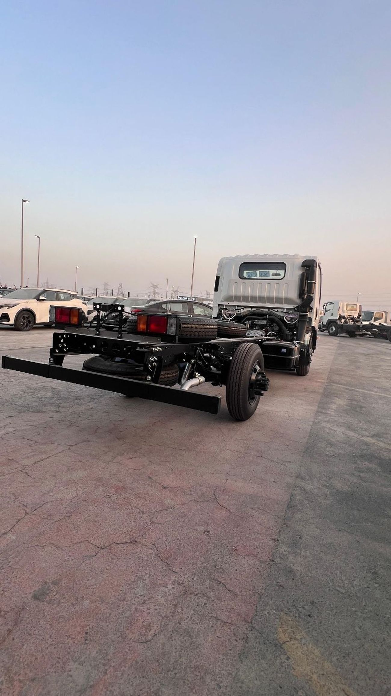 إيسوزو NPR Isuzu Npr Short Chassis Model 2026