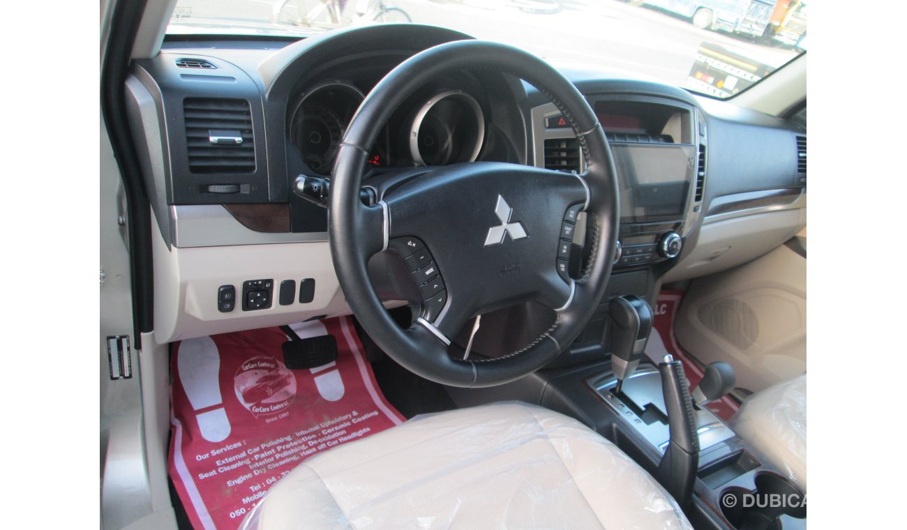 Mitsubishi Pajero 3.5L V6 FULL OPTION,GOOD CONDITION,ORIGINAL PAINT