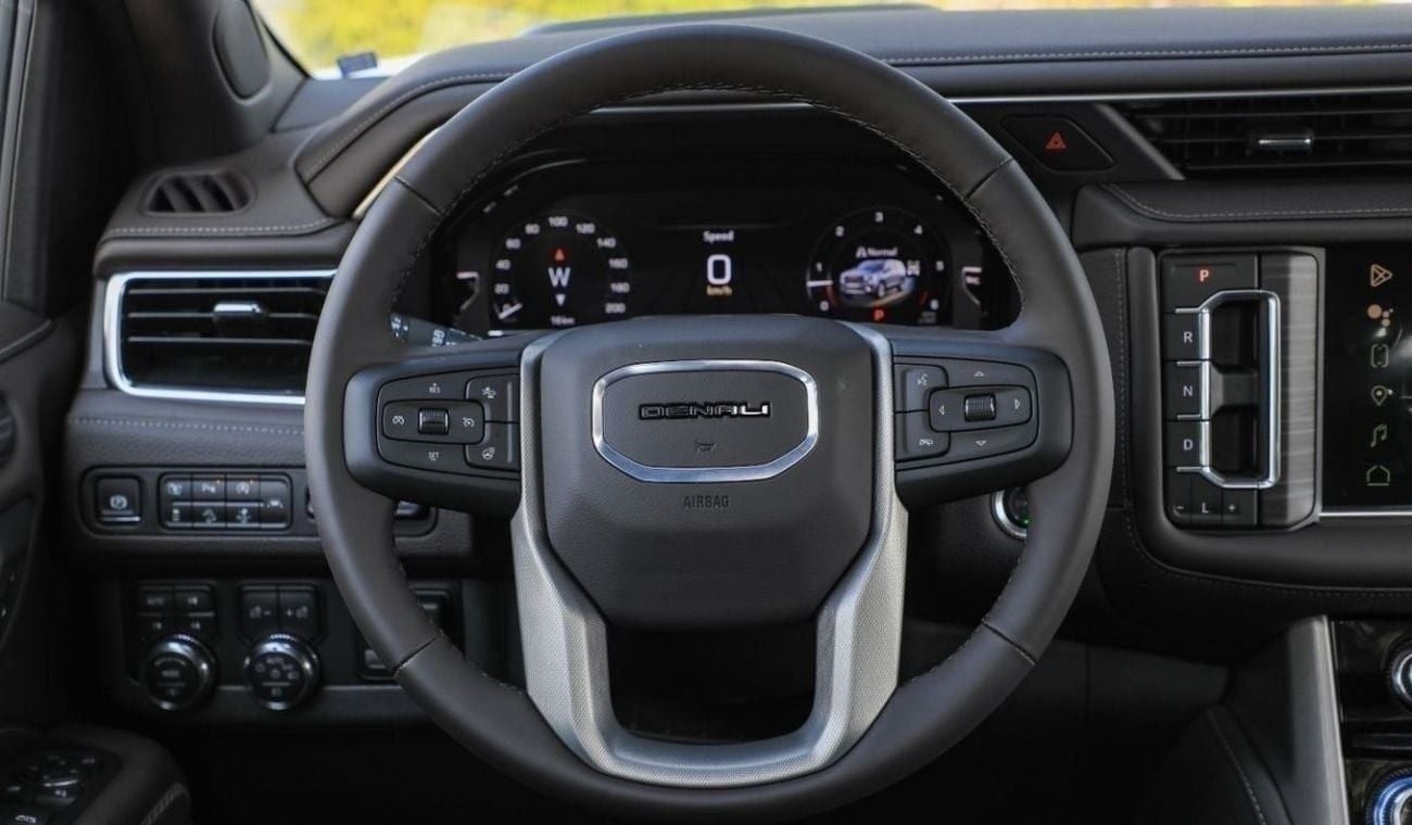 جي أم سي يوكون Denali 4WD + TV 8-Seaters. GCC. Local Registration + 5%