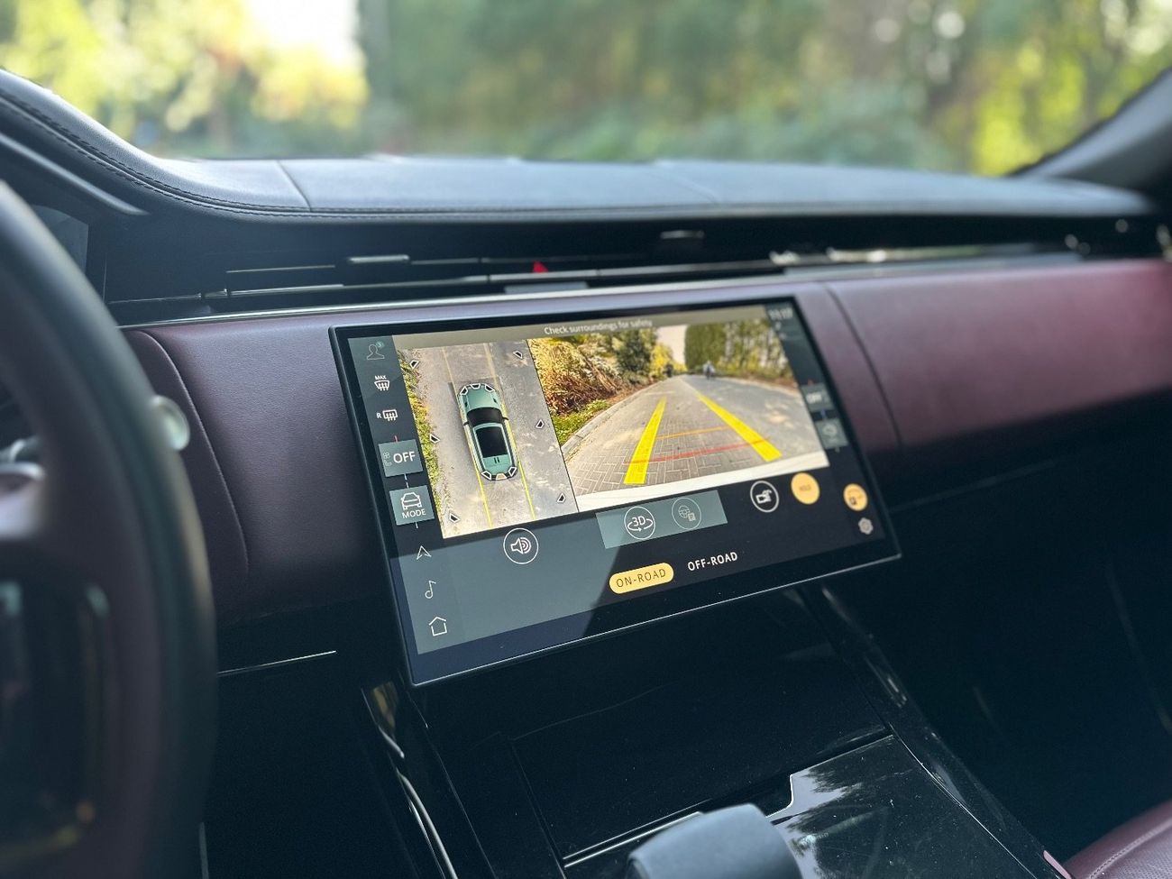 Land Rover Range Rover Sport Dynamic SE P360 | 2025 | GCC Specs | 3.0L V6 355 HP | Full Option | 3000 KM | Like New