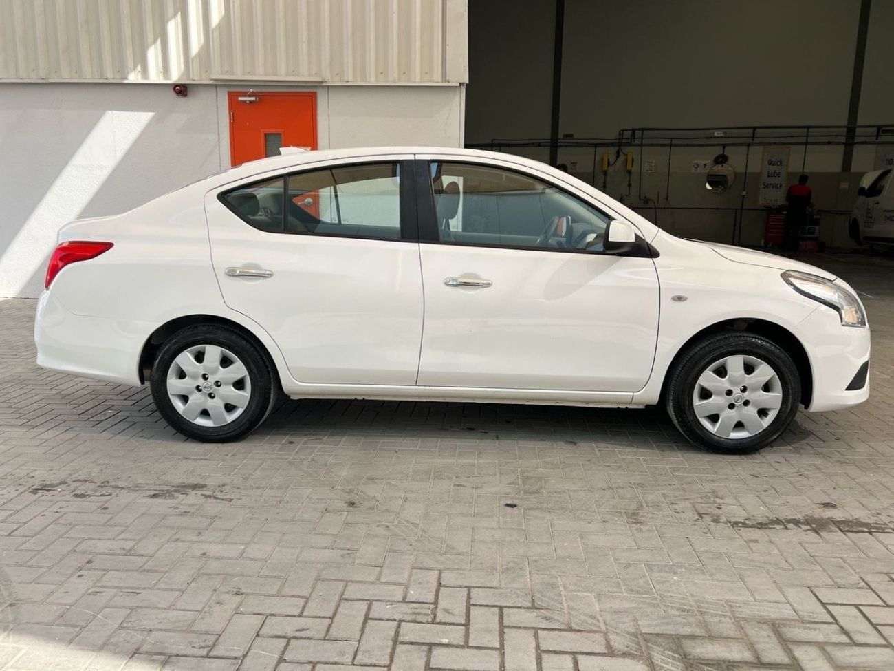 Nissan Sunny SL 1.6L