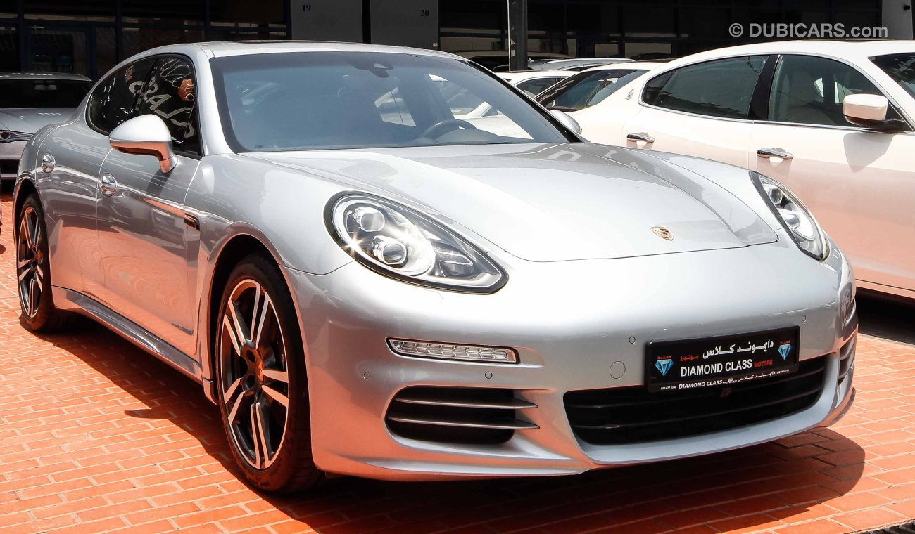 Porsche Panamera 4