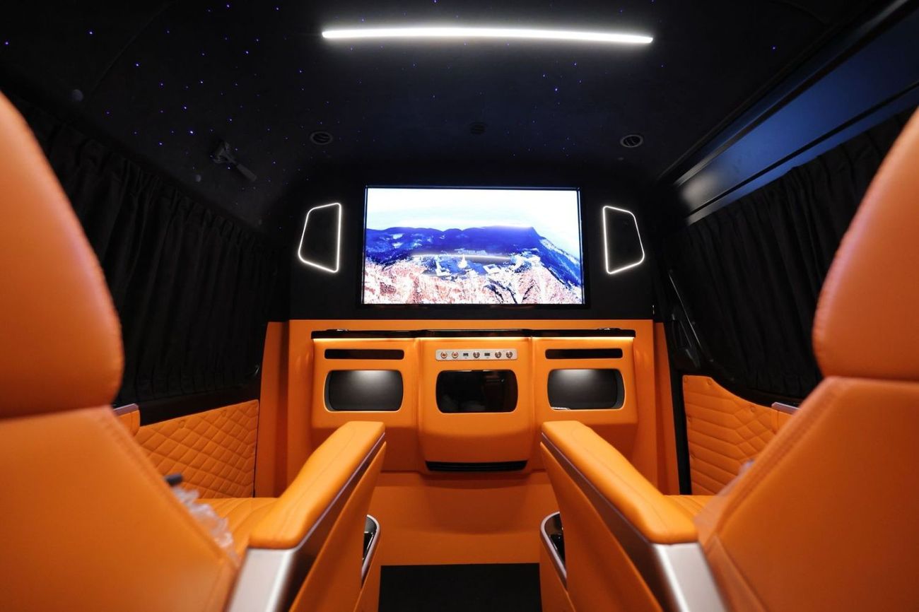 Toyota Hiace GL -High Roof Commuter 3.5L A/T VIP REAR 7 SEATER WITH PARTITON