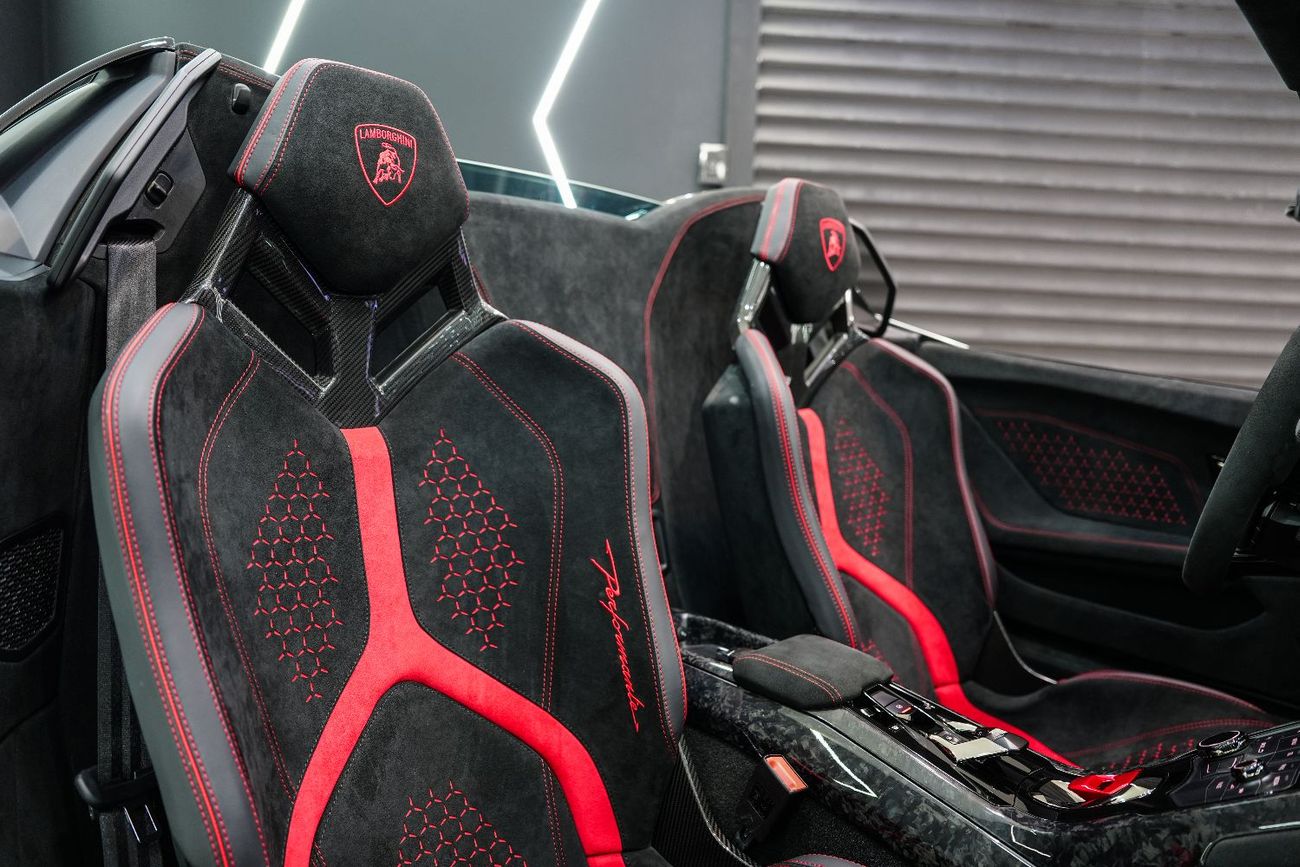 لامبورغيني هوراكان Performante Spyder, ALA Aerodynamic, Lift System, GCC Spec!!