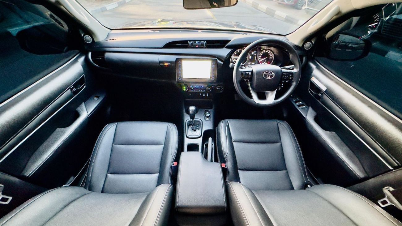 تويوتا هيلوكس HYBRID SPORTS | LOW MILEAGE | RHD