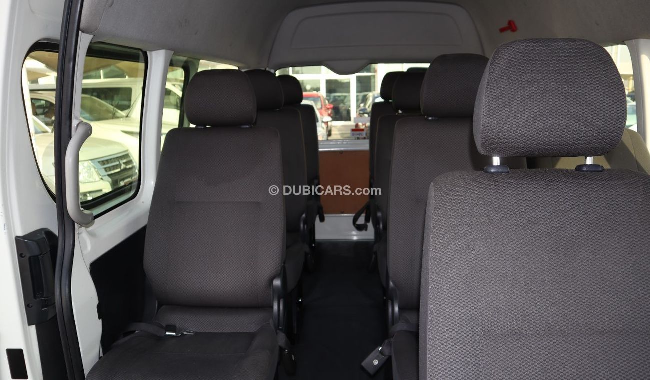 Toyota Hiace Toyota Haice High Roof 2017  GCC in excellent condition without accidents, very clean from inside an