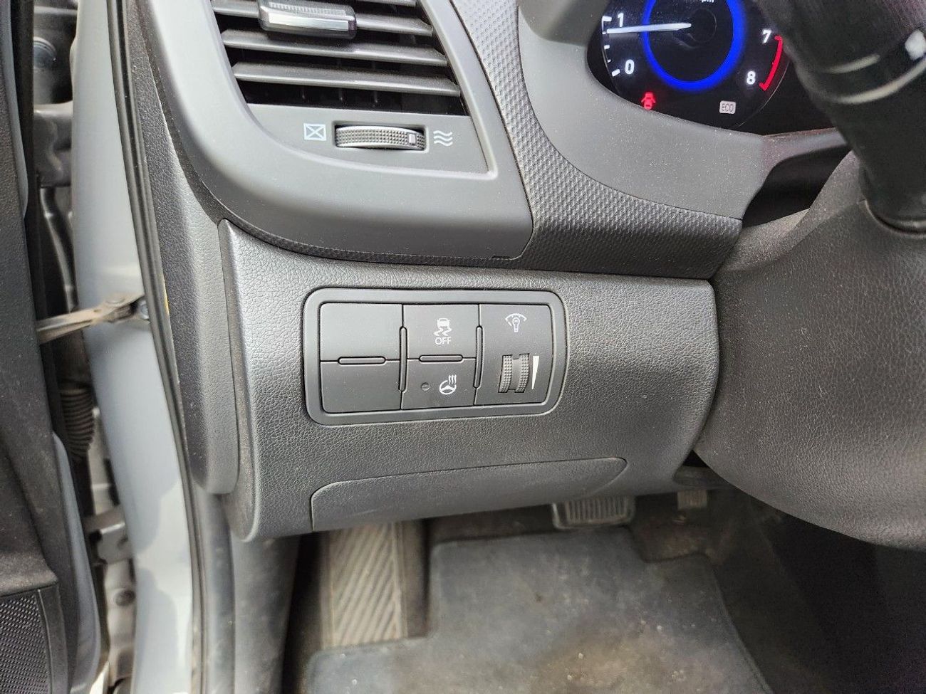 Hyundai Accent ACCENT (G) 1.4 4DOOR MODERN