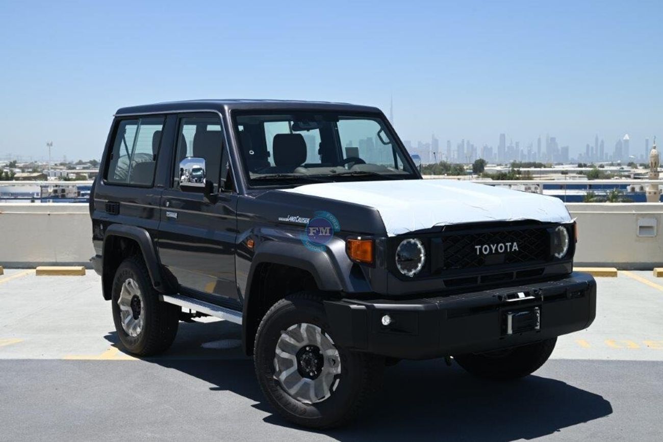 تويوتا لاند كروزر 70 71 4.0L Petrol AT (Full Option)