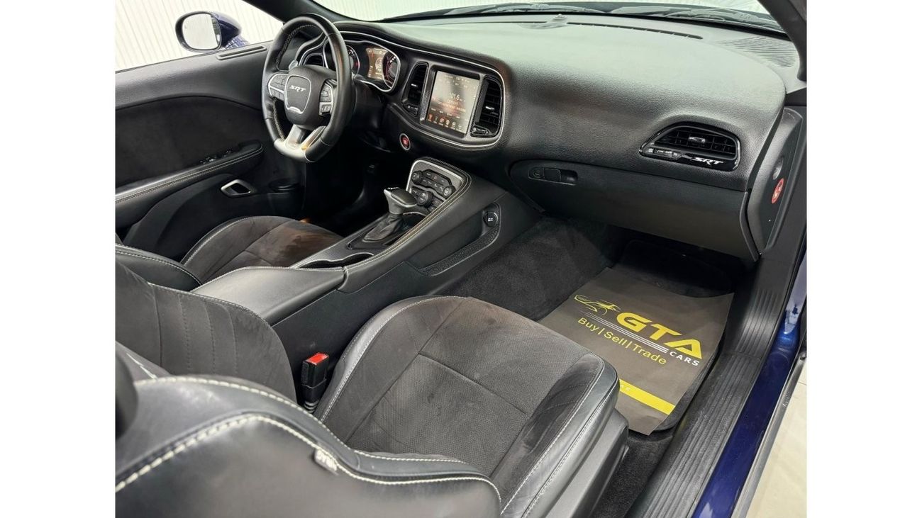 دودج تشالينجر 2016 Dodge Challenger SRT 392 Hemi, Full Dodge Service History, Excellent Condition, GCC