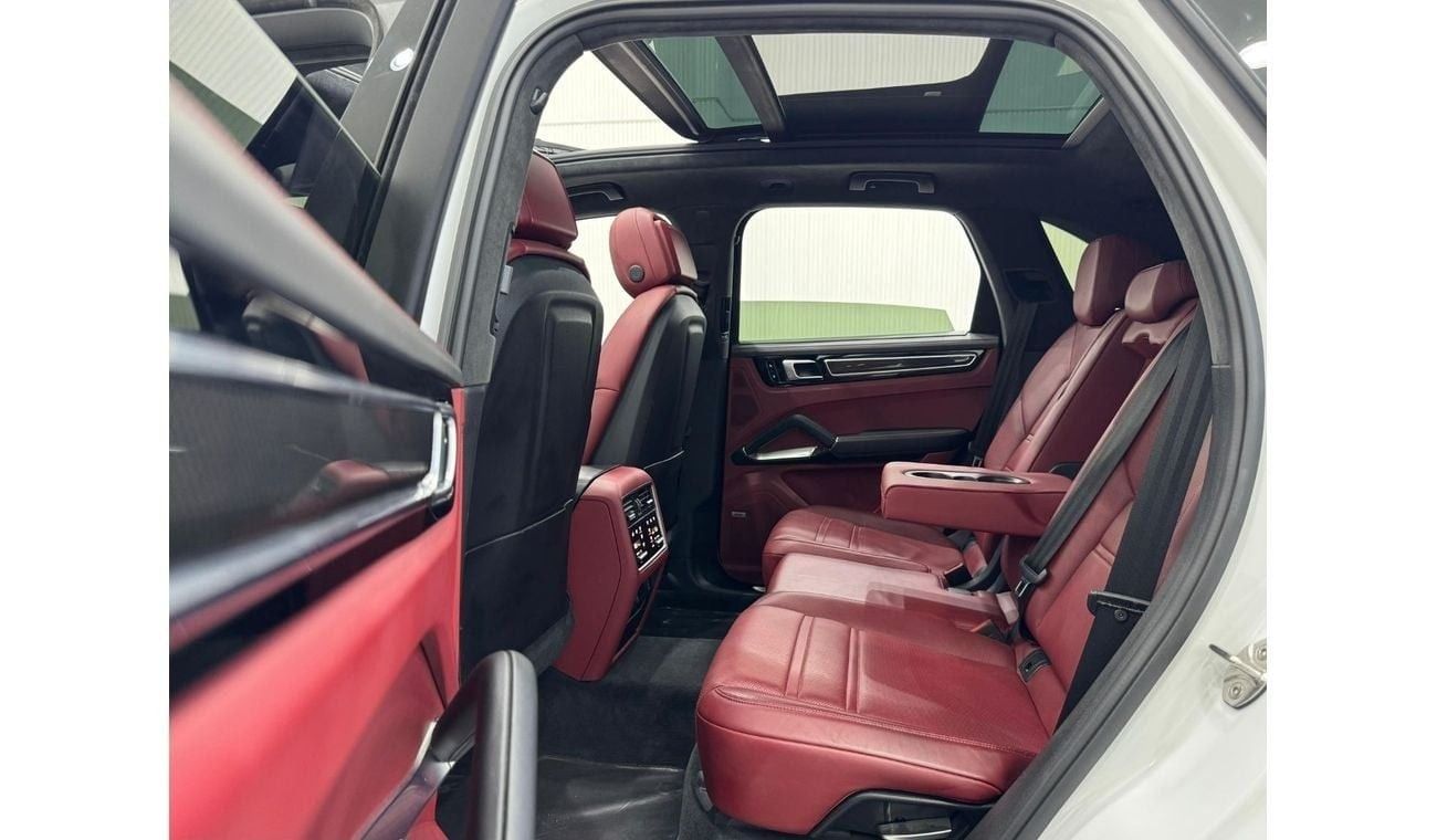 Porsche Cayenne Turbo 4.0L (545 HP) 2019 Porsche Cayenne Turbo, Jan 2025 Porsche Agency Warranty, Full Service Histo