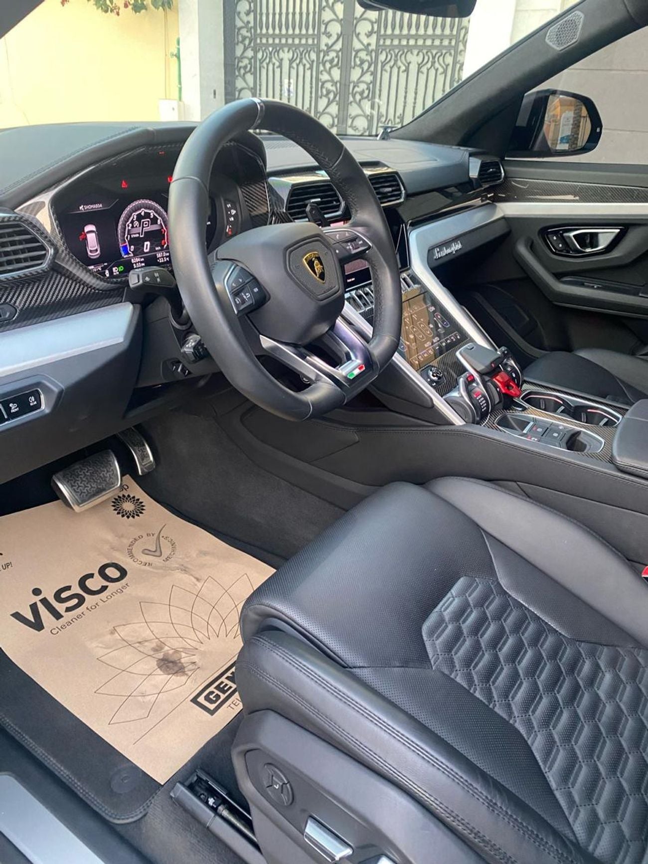 لامبورغيني اوروس STD 4.0T V8