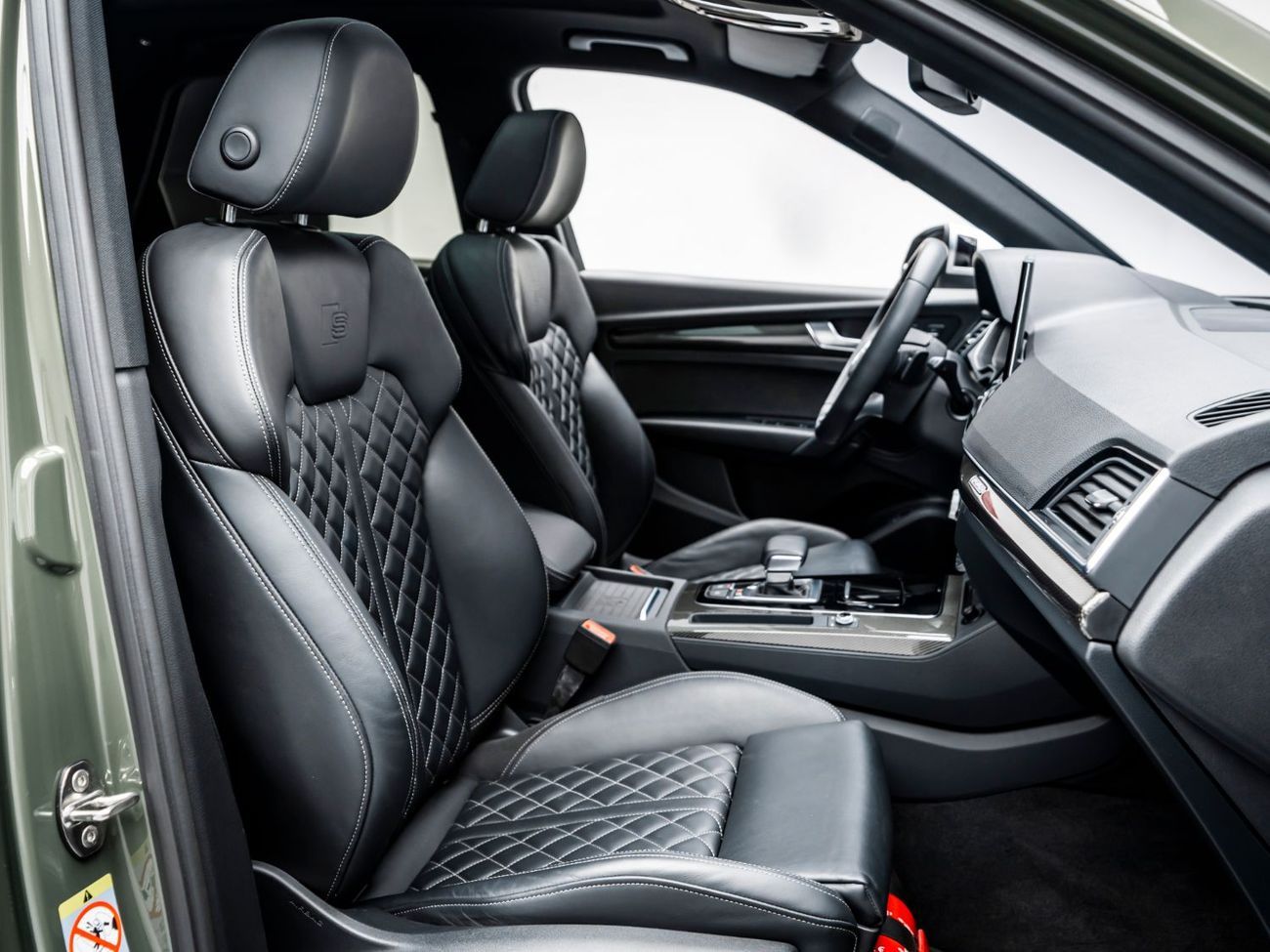 Audi SQ5 TFSI quattro 3.0L  2023 Audi SQ5, 2027 Audi Warranty & Service Contract, Low KMs, GCC