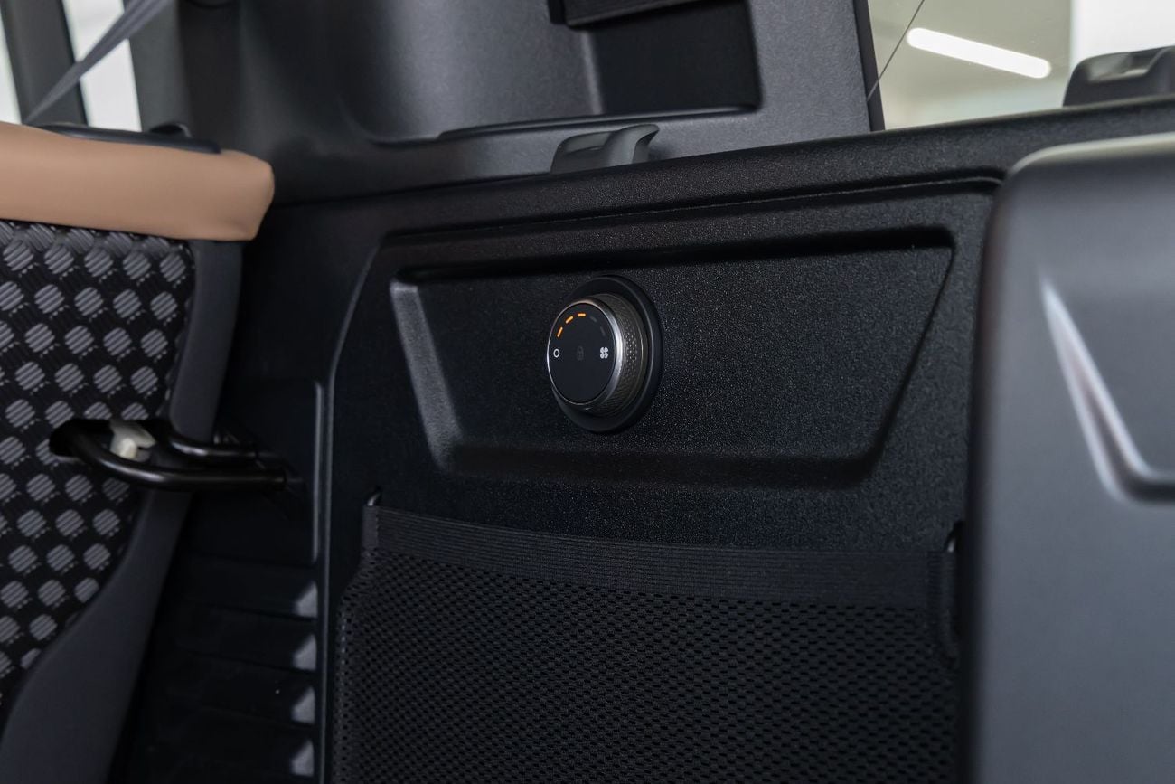 Land Rover Defender Land Rover Defender | 110 X-Dynamic SE (P400) | GCC Specs | 2026 (Export)