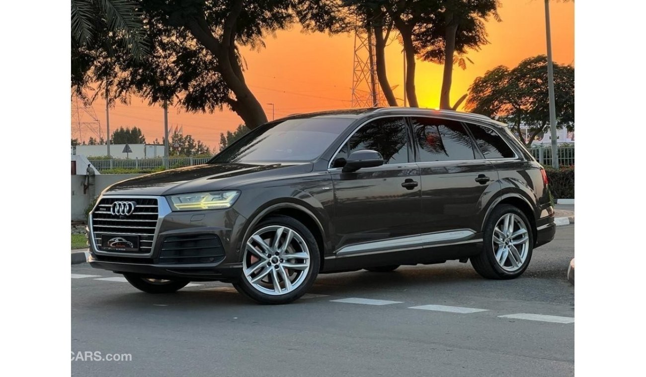 أودي Q7 45 TFSI quattro S-لاين