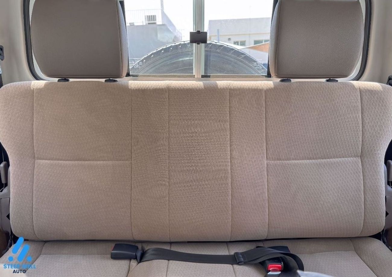 Toyota Land Cruiser Pick Up 70 Series LC 79 Pick Up 4WD / 4.5L Diesel MT / 4 Doors / Export Only 2024 Model Year