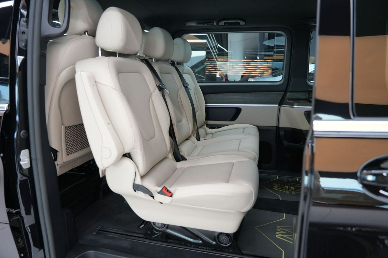 مرسيدس بنز V 300 Mercede-Benz V 300 AVANTGARDE | 2026 GCC 0km | Agency Warranty | 360 View | 64 colors Ambeint Lights