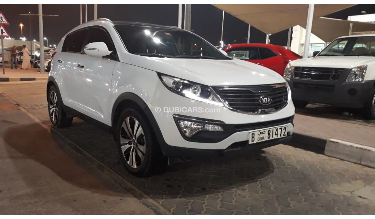 Kia Sportage 2014 Gulf Specs Full options Low mileage panorama roof