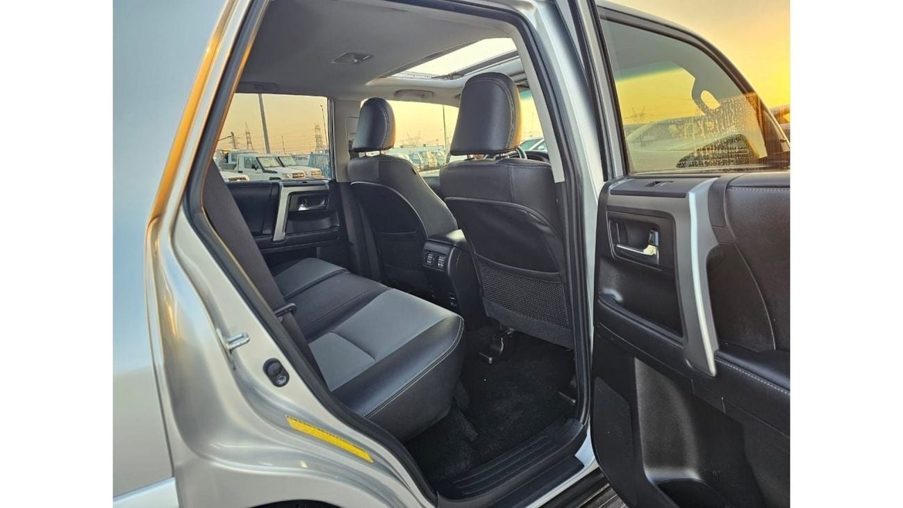 Toyota 4Runner 2018 Toyota 4Runner SR5 Premium 4x4 -4.0L - V6  AWD Full Option - / Export Only