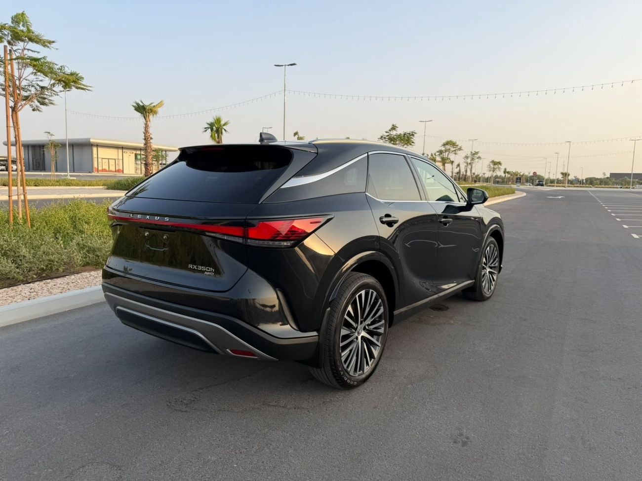 لكزس RX 350h PLATINUM