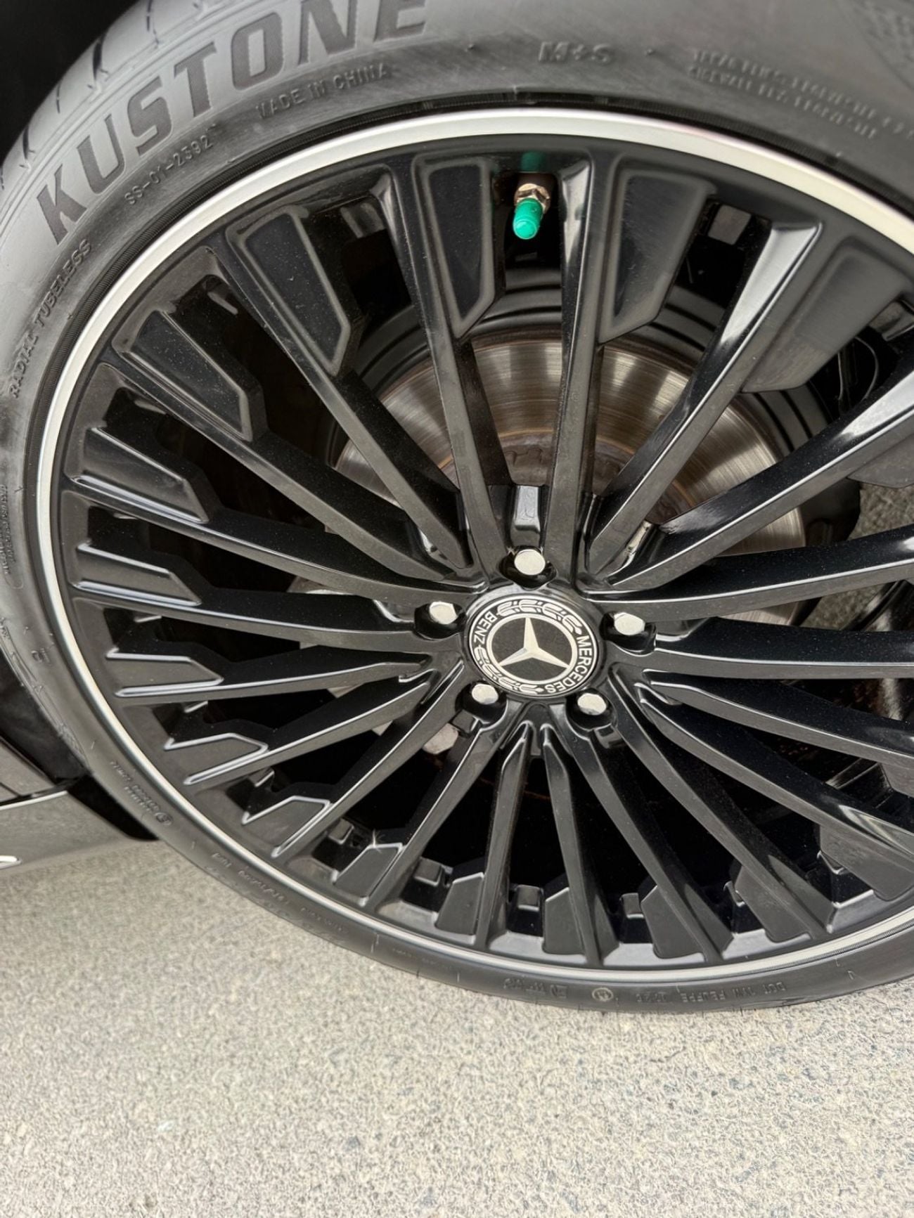 مرسيدس بنز E200 STD 2.0L