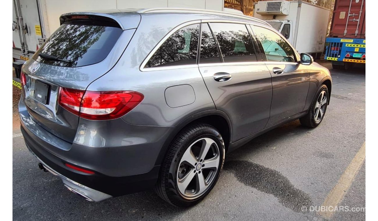 Mercedes-Benz GLC 300 Full option Clean Car