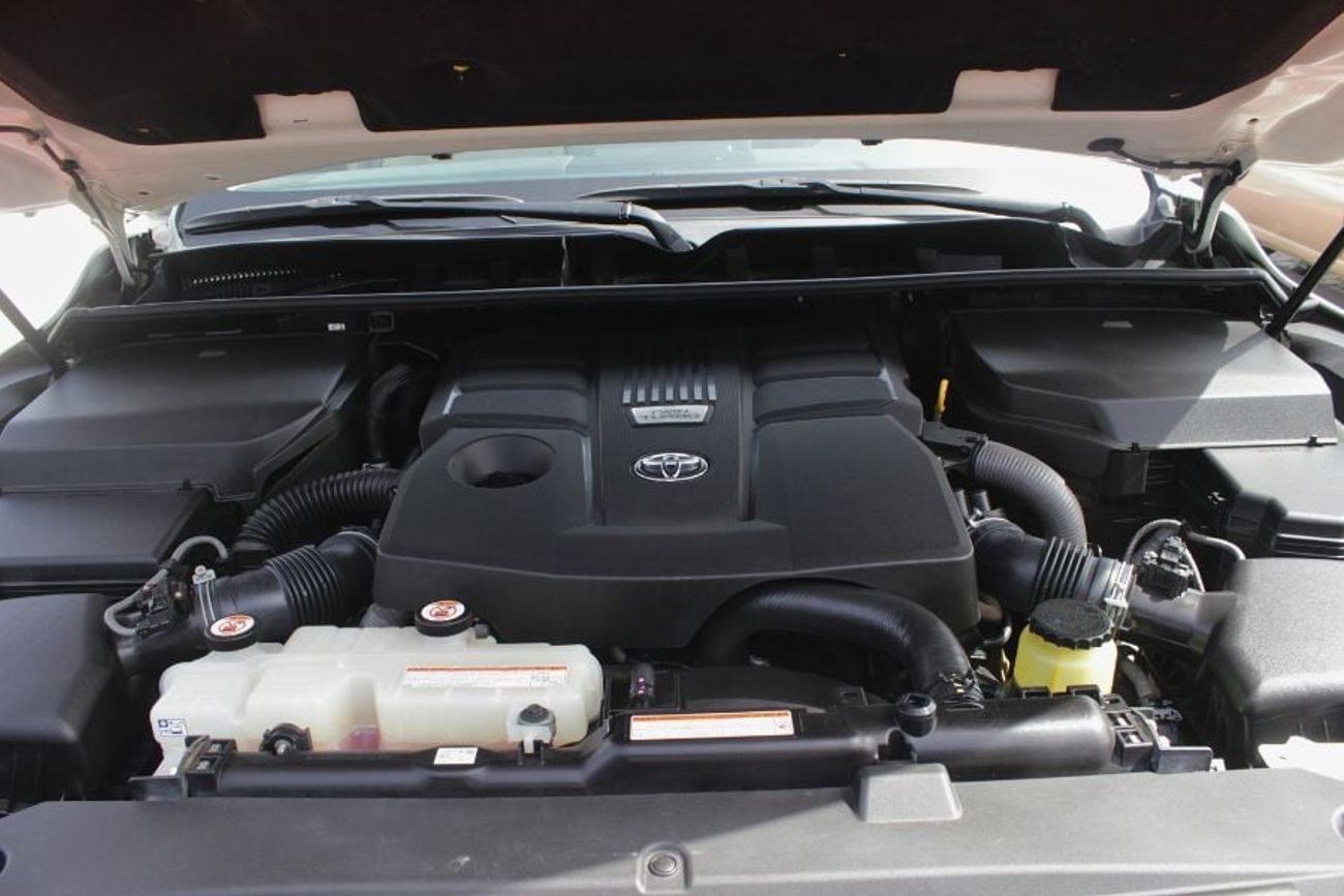 تويوتا لاند كروزر GXR 3.5L