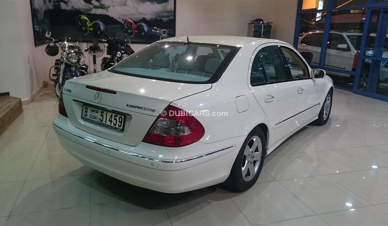 مرسيدس بنز E200 2007