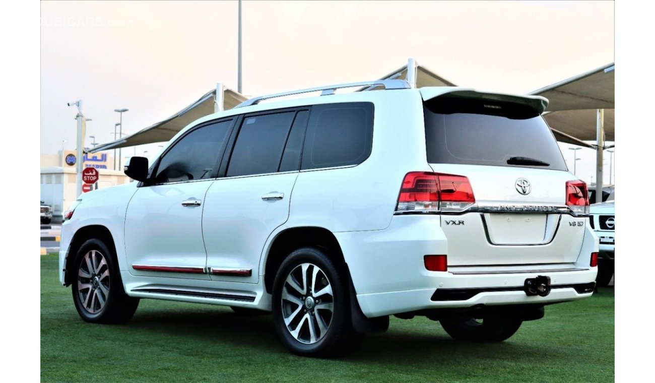 Toyota Land Cruiser VXR