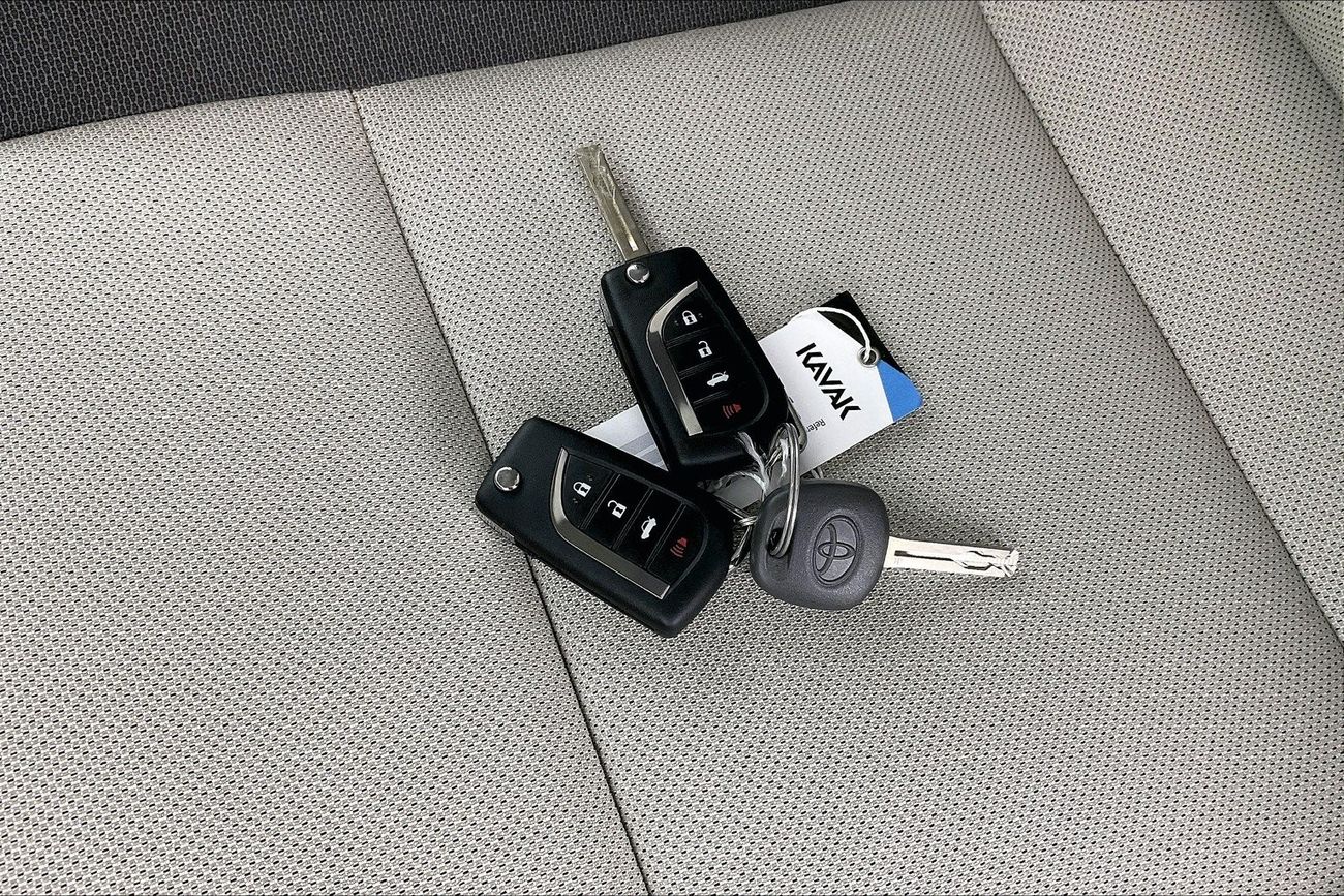 Infiniti Q50 Premium / Luxe | 1 year free warranty | 0 Down Payment