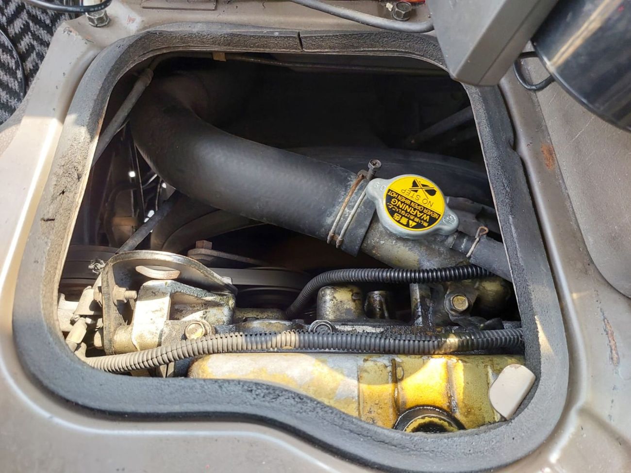 Mitsubishi Rosa (RAMADAN OFFER) MITSUBISHI ROSA BUS RHD 1998 MODEL 4.9 L DIESEL MANUAL(PM00434)