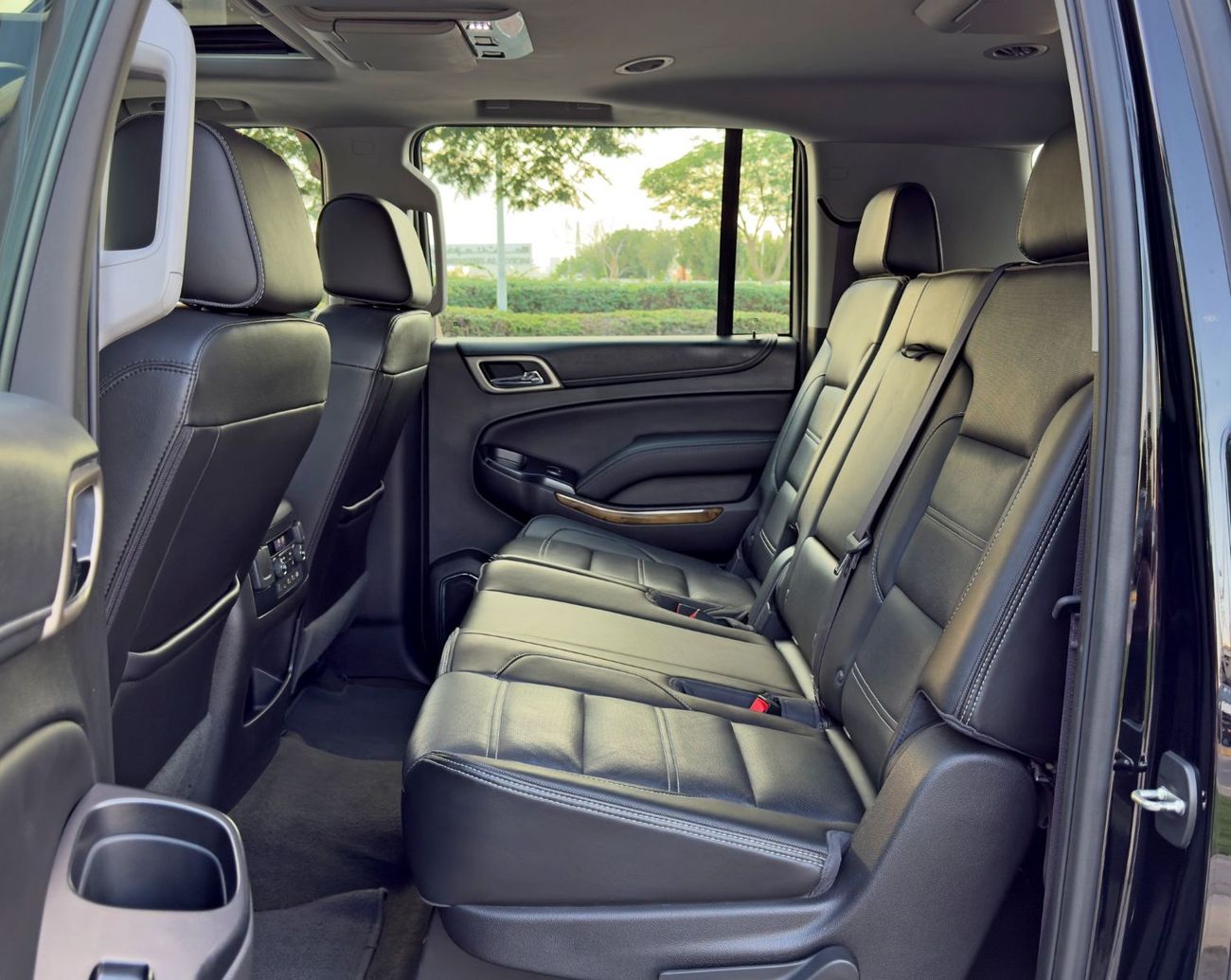 GMC Yukon Denali 6.2L (8 Seater)