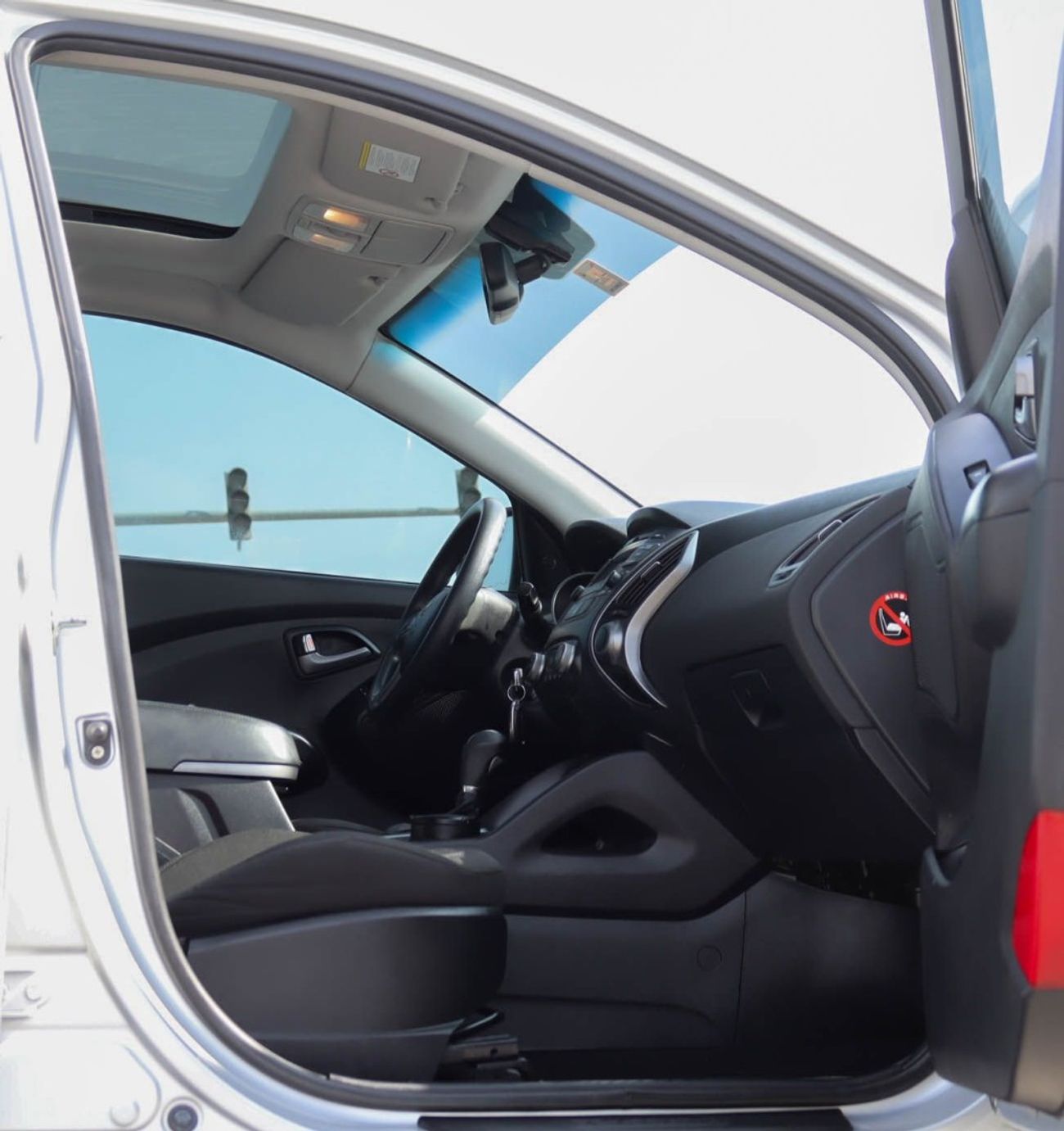 Hyundai Tucson SE 2.0L AWD Hyundai Tucson 2.0L 4WD 2015 GCC accident-free in excellent condition