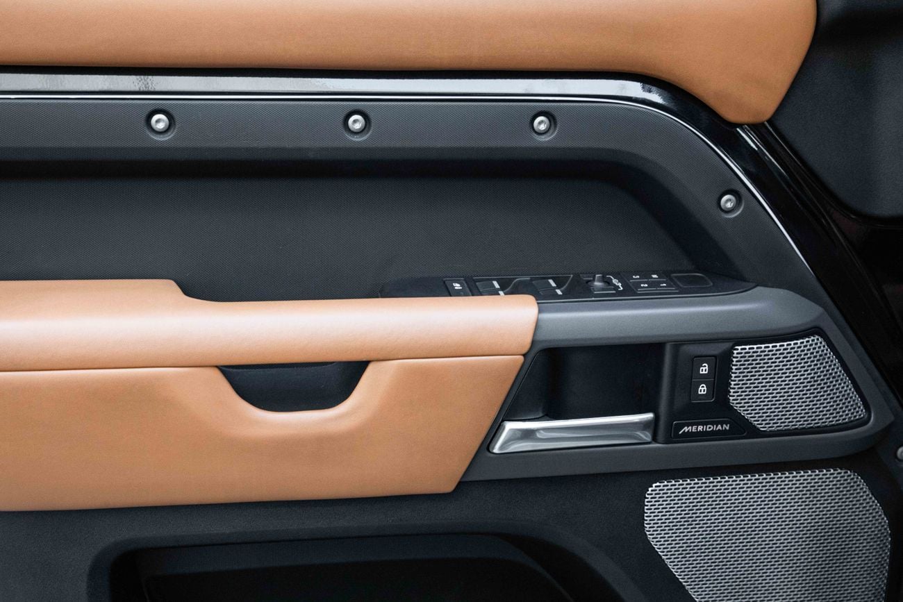 Land Rover Defender Defender X P400 | 4,505 P.M | 0% Downpayment | Land Rover Warranty!