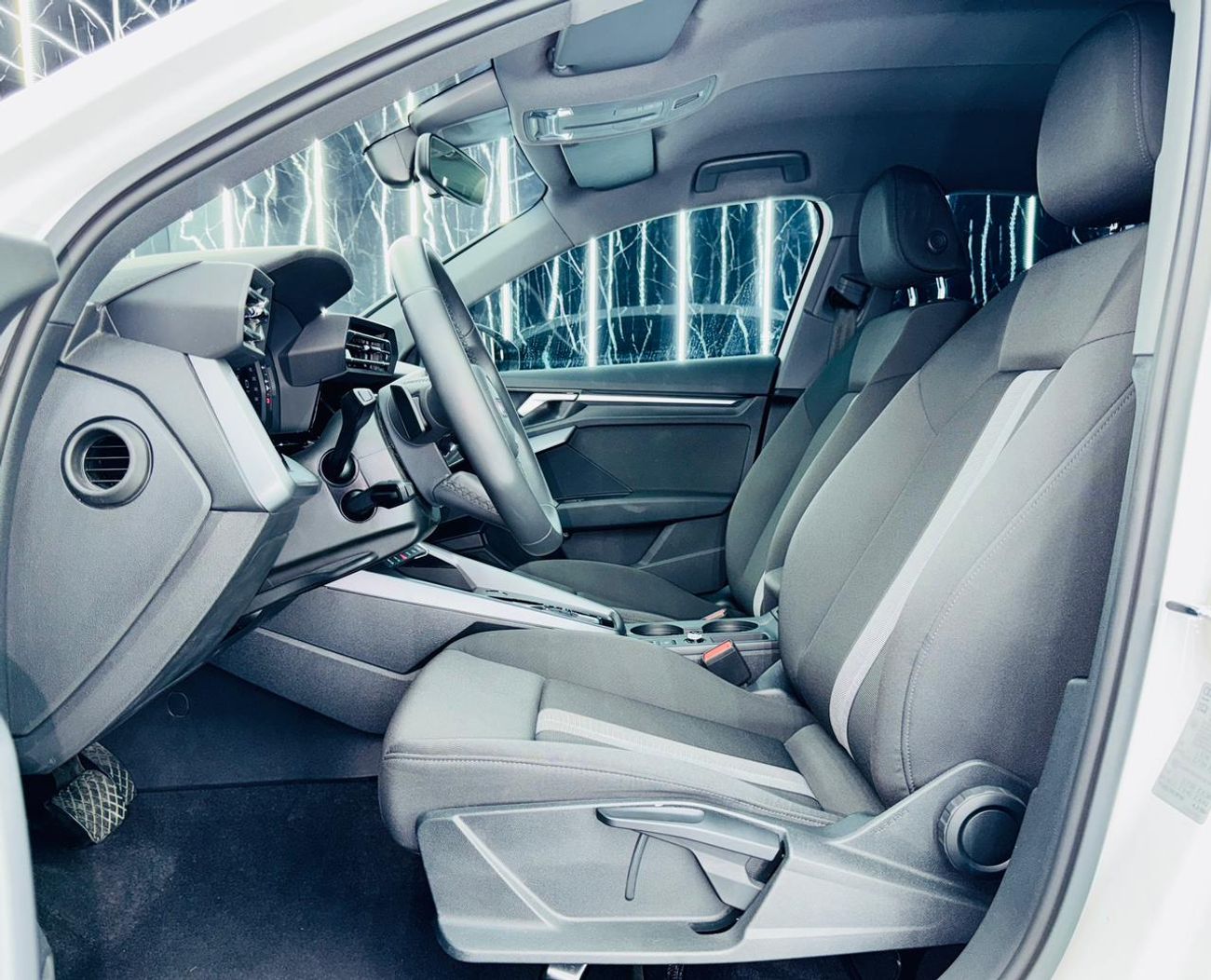 أودي A3 35 TFSI S Line 1.4L