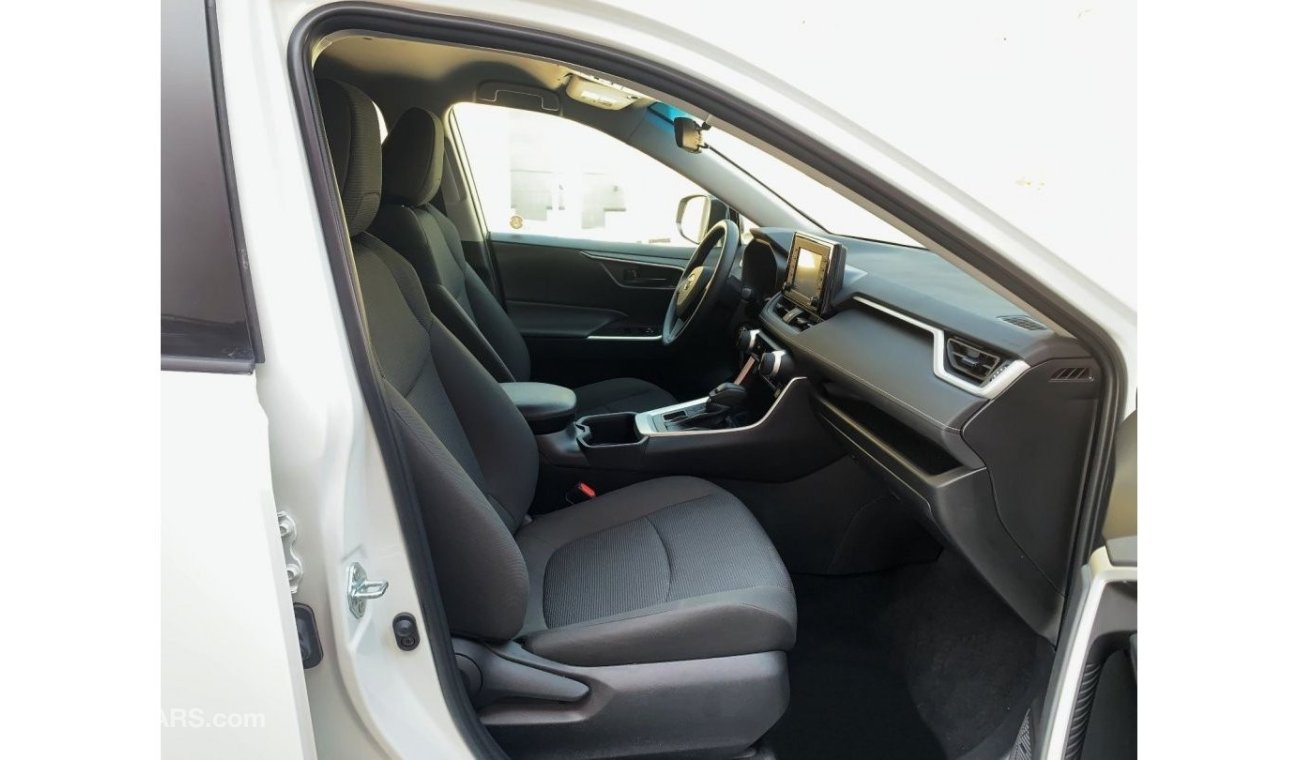 Toyota RAV4 2L-4 CYL-FOUR WHEEL DRIVE-EXCELLENT CONDITION-AMERICAN SPEC