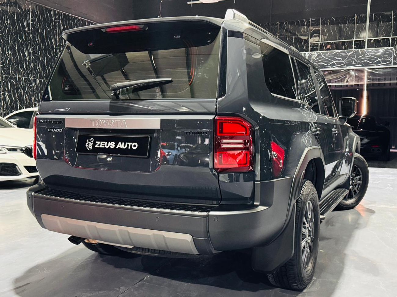 تويوتا برادو GXL 1st Edition 2.4T