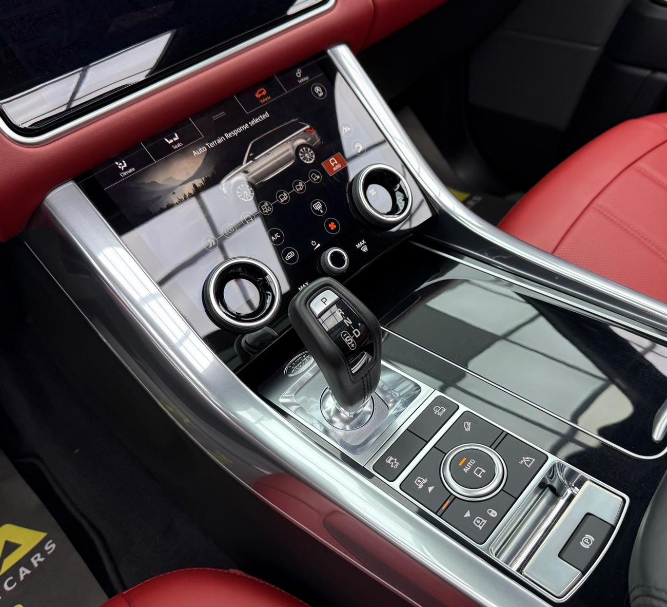 Land Rover Range Rover Sport 2018 Range Rover Sport P525, Full Service History, Fully Loaded, Excellent Condition, GCC