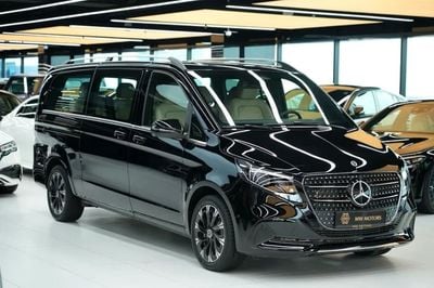 مرسيدس بنز V 300 Mercede-Benz V 300 AVANTGARDE | GCC 0km | Agency Warranty | 360 View | 64 colors Ambeint Lights