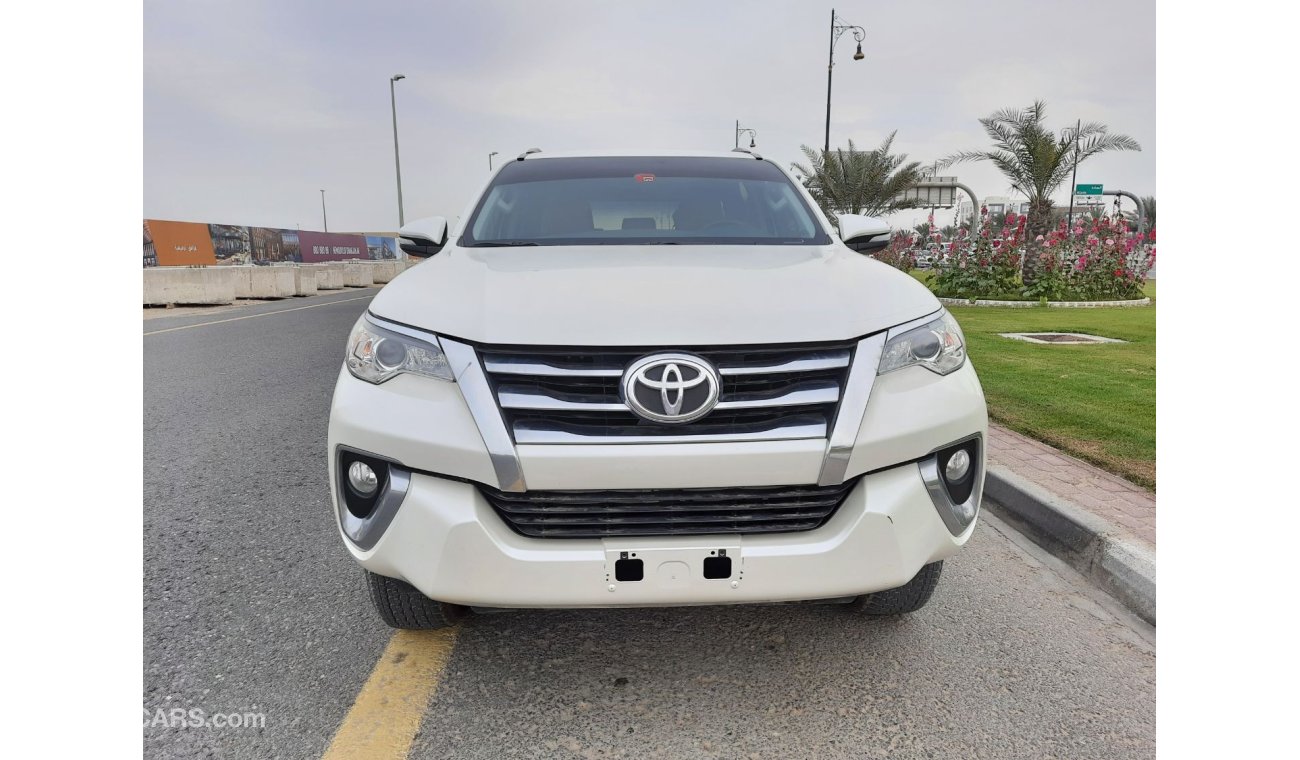 Toyota Fortuner Toyota Fortuner 2017 GCC V4 Free accident for sael