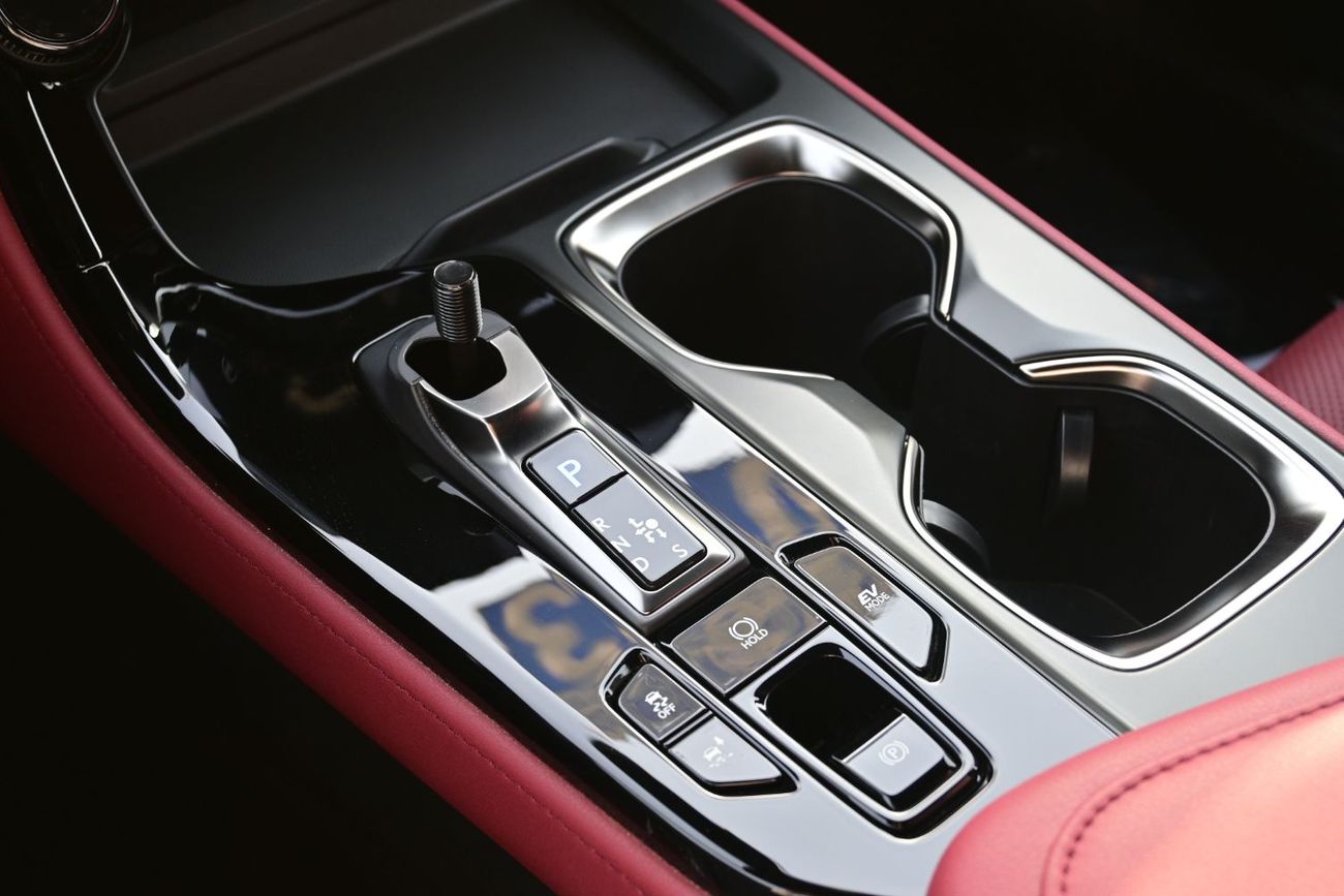 لكزس NX350h Lexus NX350h STD 2.5L Hybrid AWD