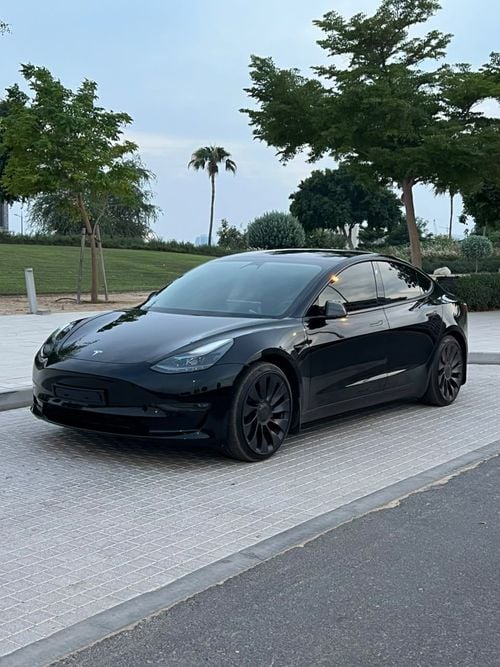 تسلا موديل 3 PERFORMANCE