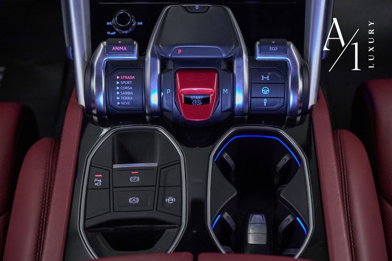 Lamborghini Urus STD 4.0T V8 2020 Lamborghini Urus, Full Service History, Excellent Condition, GCC Spec