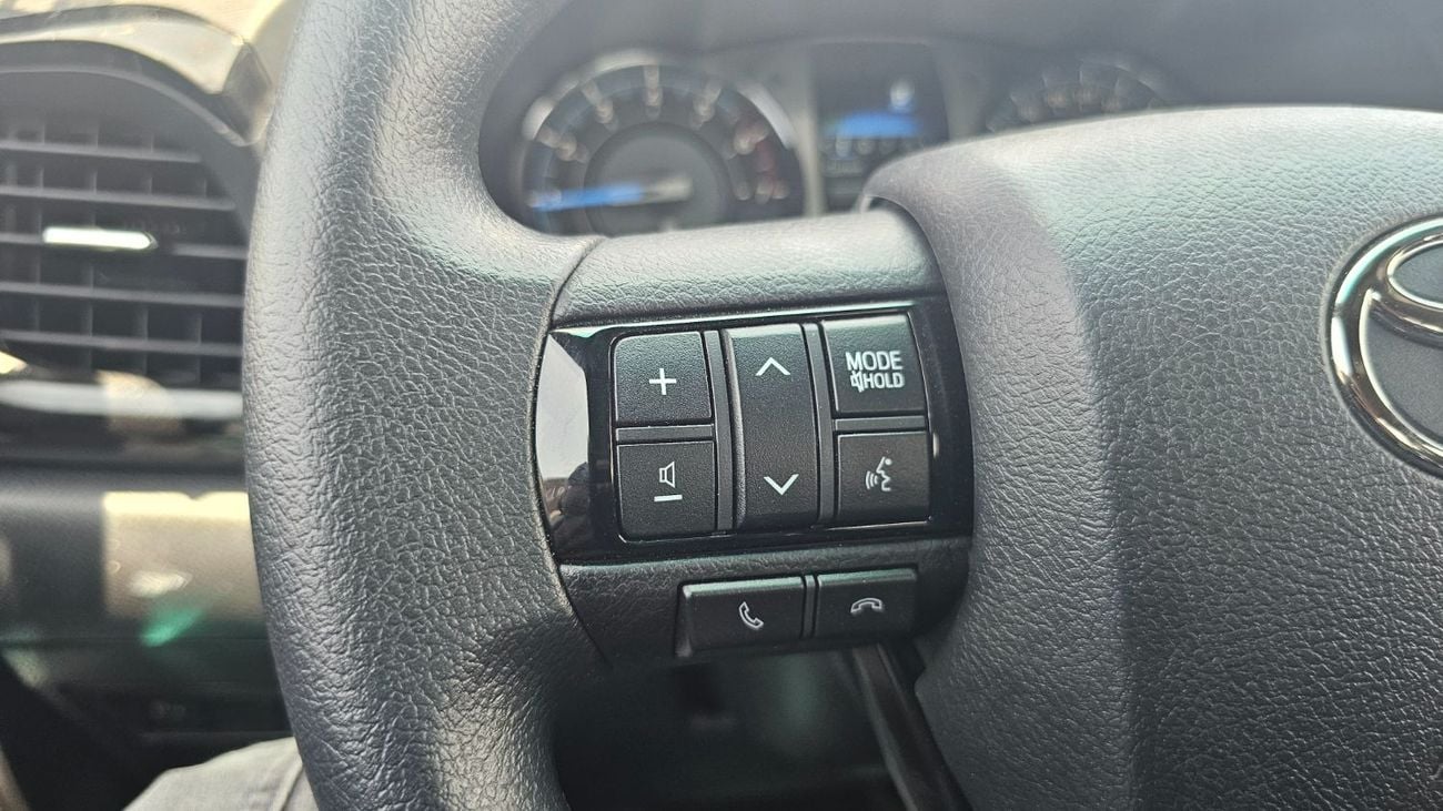 Toyota Hilux ADVENTURE YM2026 Pearl Artic White -Compressor-Rear View Digital Mirror-Navigation-360 Camera