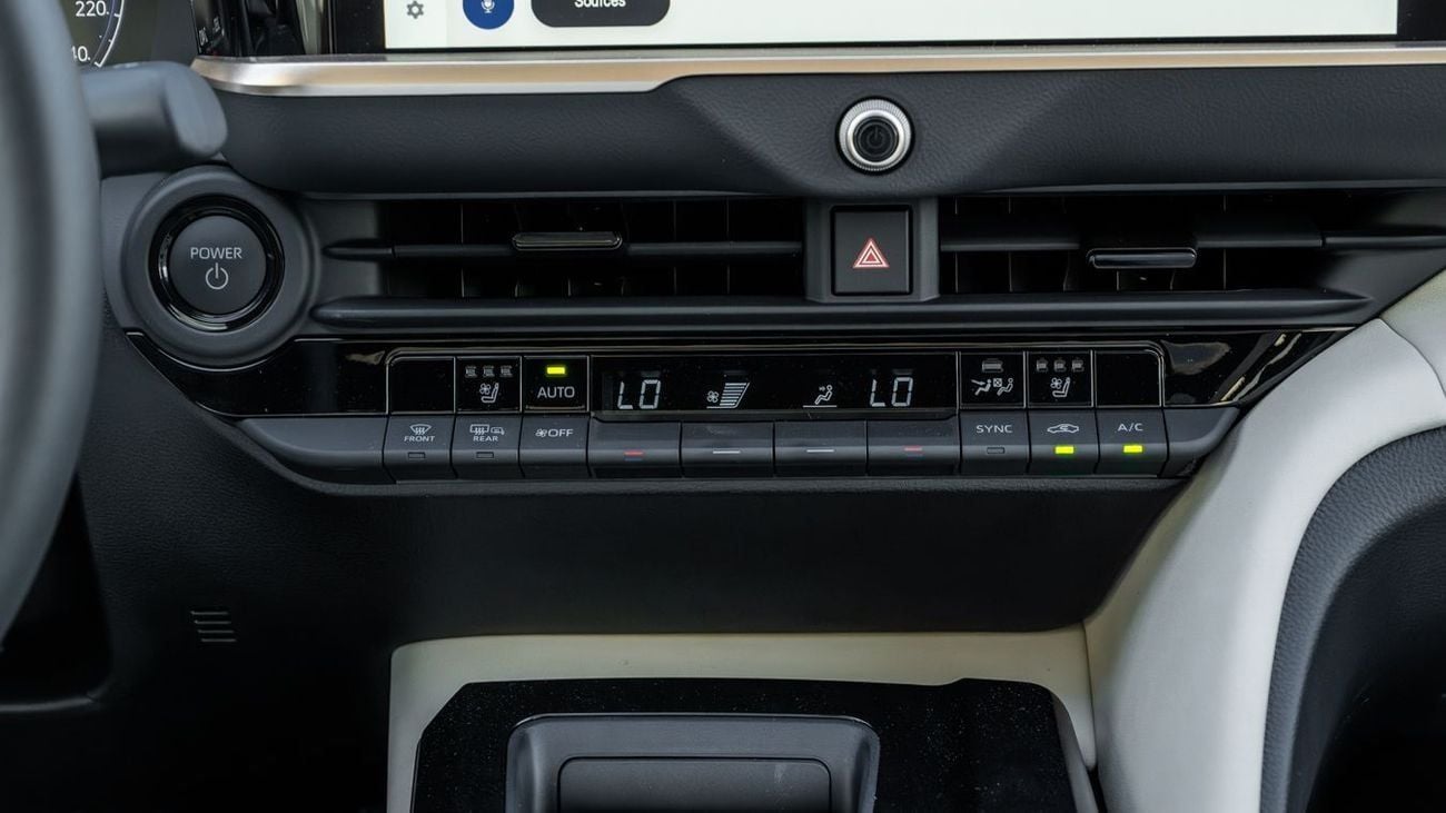 تويوتا كراون PLATINUM TOYOTA CROWN 2.5 HEV HI -2026YM