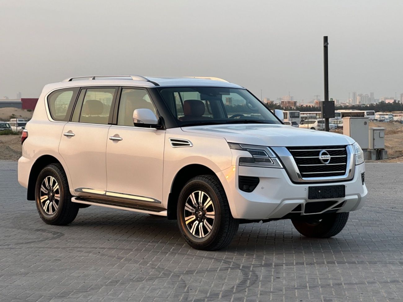 Nissan Patrol SE T1 4.0L MODEL 2020 GCC CAR PERFECT CONDITION INSIDE AND OUTSIDE FULL OPTION