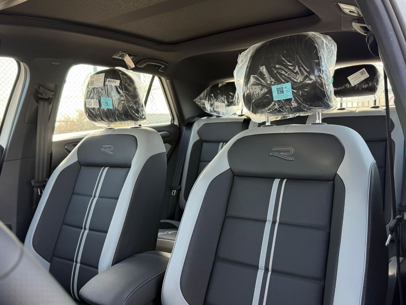 فولكس واجن T ROC 300TSI Black Edition 1.5L Petrol 2025 Export Price @ 72,500 AED