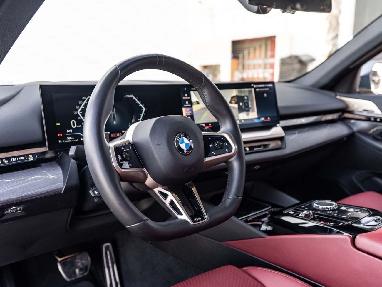 بي أم دبليو 520i M SPORT