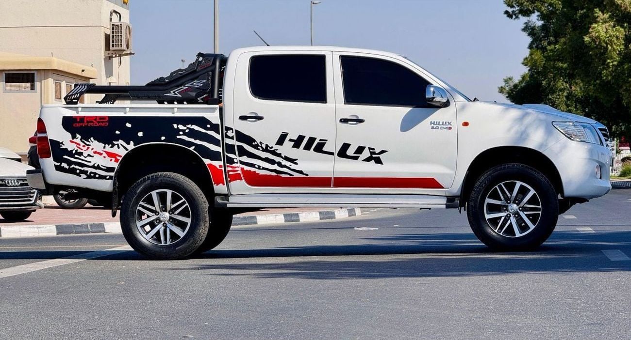 تويوتا هيلوكس EXCELLENT CONDITION | RHD | 2013 | 3.0L DIESEL ENGINE | LATEST SPORTS BAR