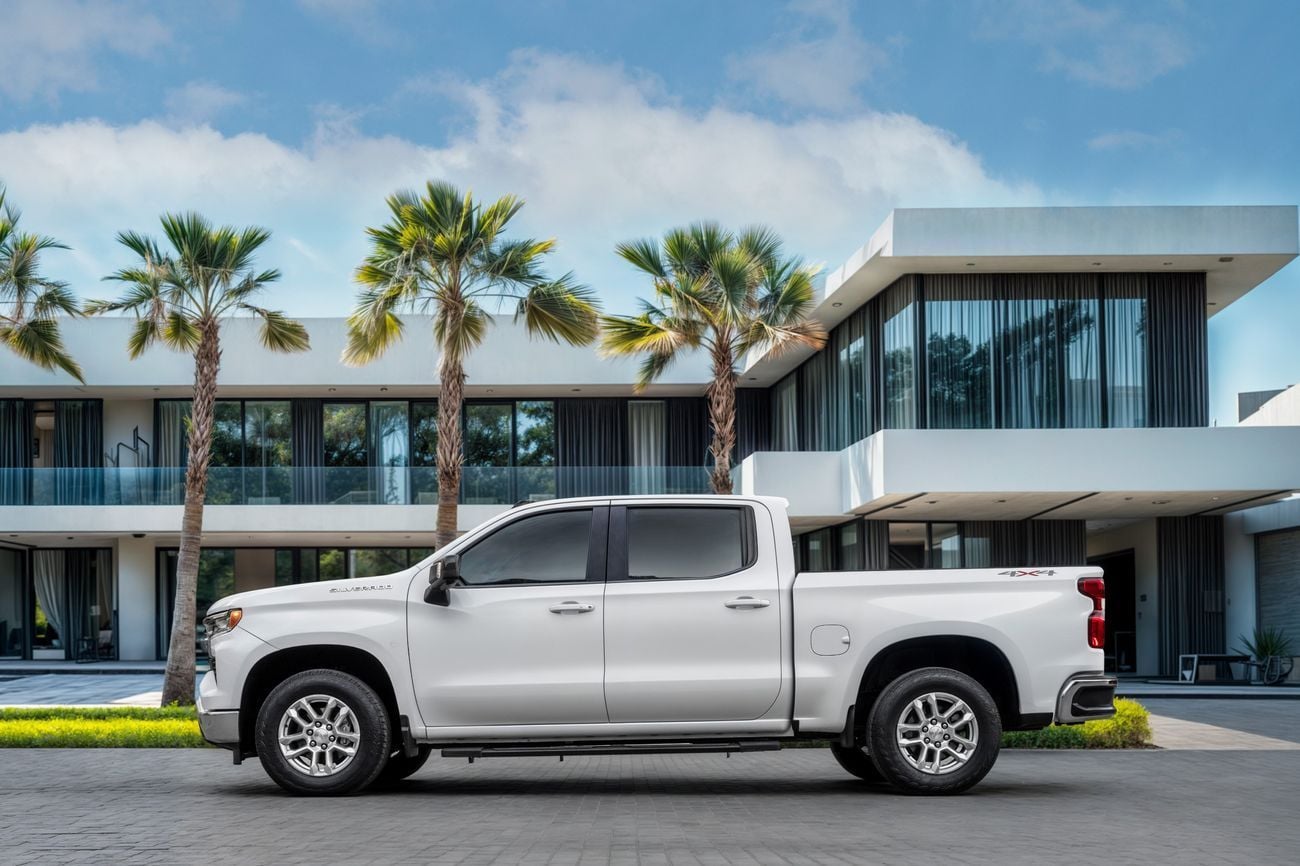 Chevrolet Silverado Silverado LT | 3,193 P.M | 0% Downpayment | Perfect Condition! | Ramadan Offer!