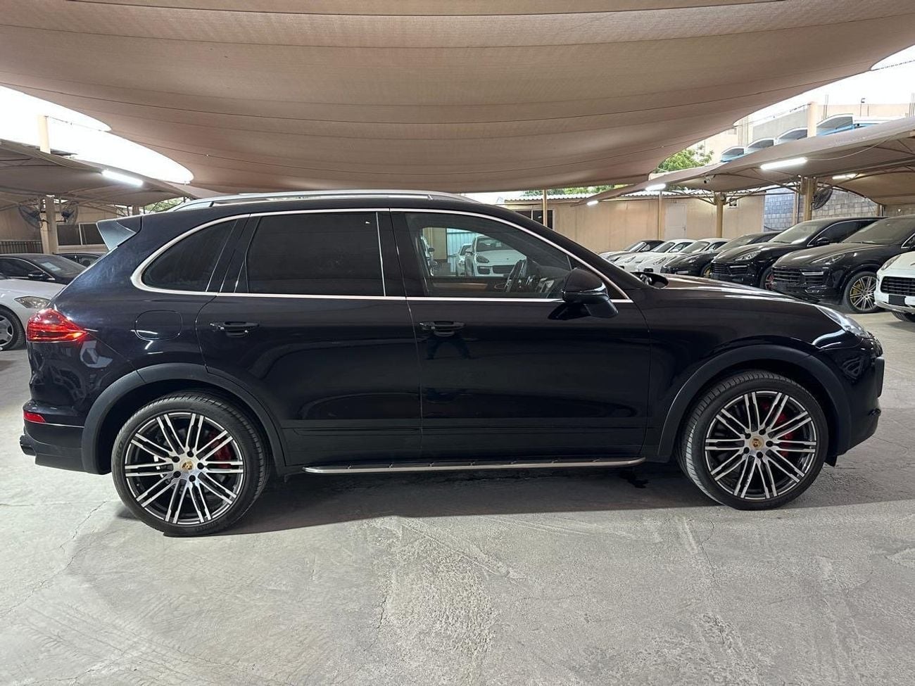 Porsche Cayenne TURBO PORSCHE CAYENNE TURBO 2015 | PORSCHE FULL SERVICE HISTORY | TWO KEYS | FULLY LOADED